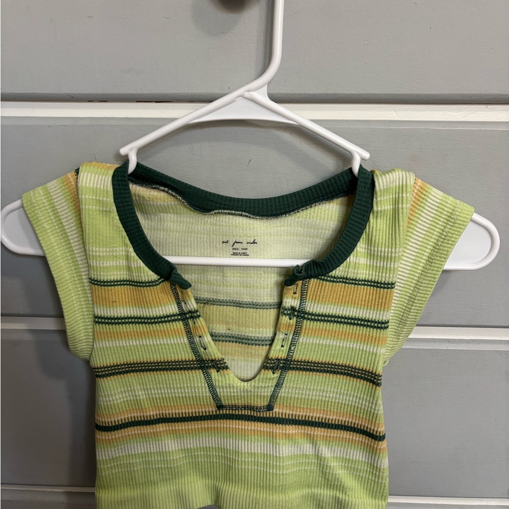 Urban Outfitters Green and Yellow Short Sleeve Tee